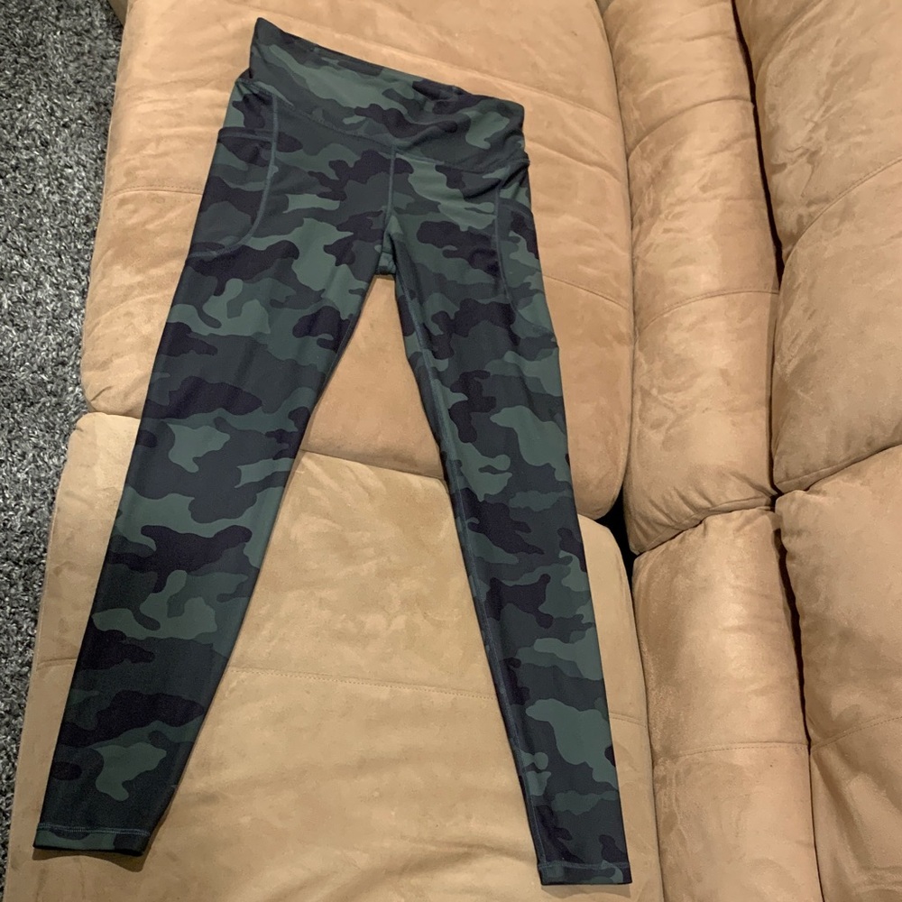Old Navy Camouflage Leggings